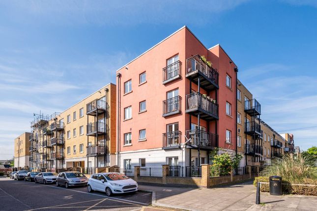 Thumbnail Flat for sale in Mercer Court, Candle Street, Stepney, London