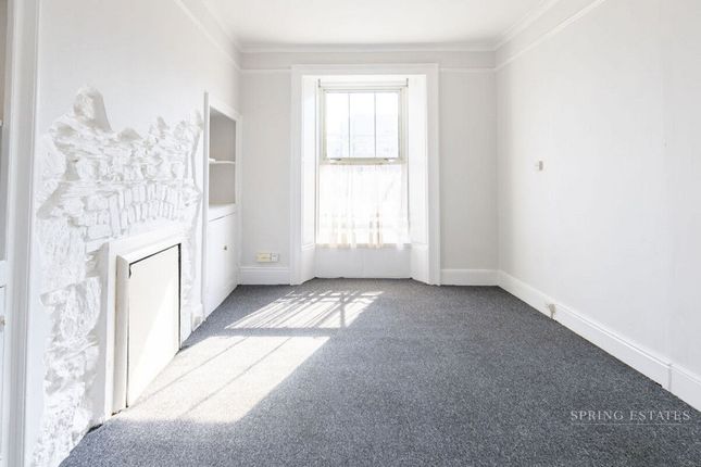 Flat 2, 37, Charlotte Street, Plyouth photo 4
