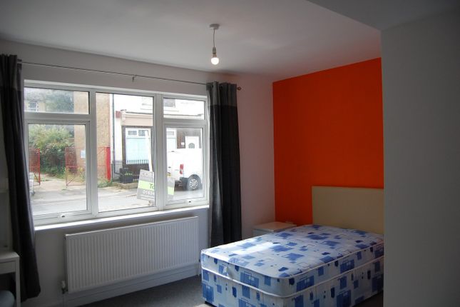 21A, Milburn Road, Gillingham photo 5
