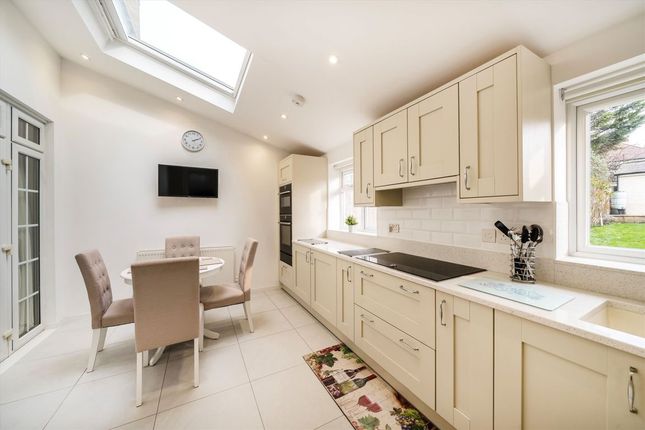 56, Norton Avenue, Surbiton photo 4