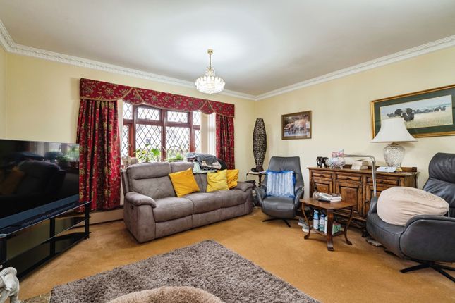 Ristondale,, Meadow Drive, Norwich photo 4