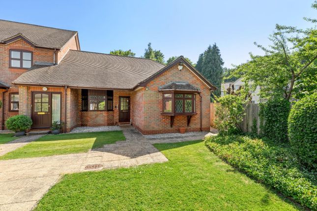 2-bed house on 29 Laurel Court, Long Park, Amersham, £550,000