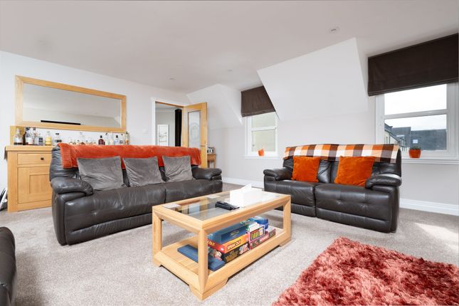 4 Hebrides Grove, Greenock photo 3