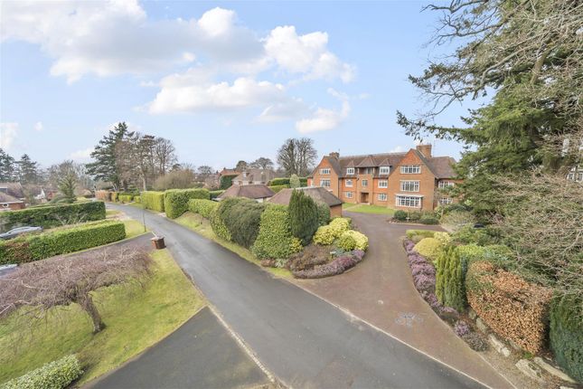 Flat for sale in Park Road, Haslemere