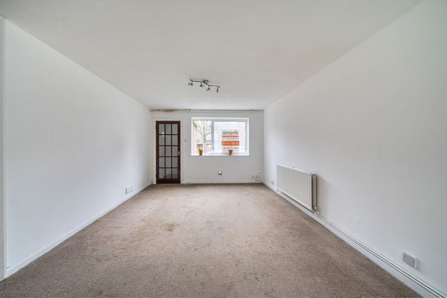 74, compton road, hayes photo 3