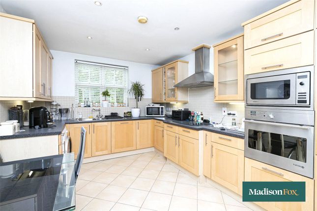 12, Cheltenham House, Woodford Green photo 4