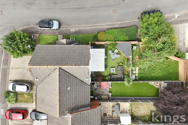 56, Hollybush Way, Waltham Cross photo 3