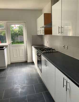 Terraced house to rent in Egerton Road, Fallowfield, Manchester