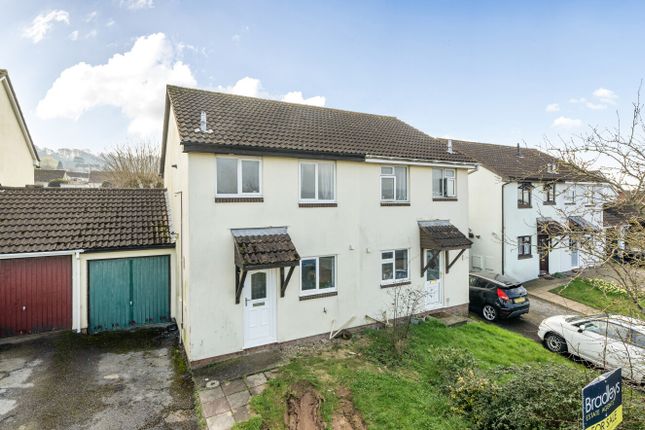3-bed house on 16, Snowdrop Close, Devon, £235,000