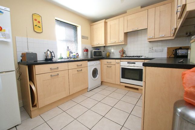 Colvin Close, Andover photo 2