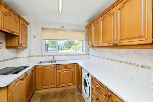 4, Briar Avenue, Nottinghamshire photo 3
