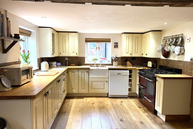 Highly Desirable Smallholding Property