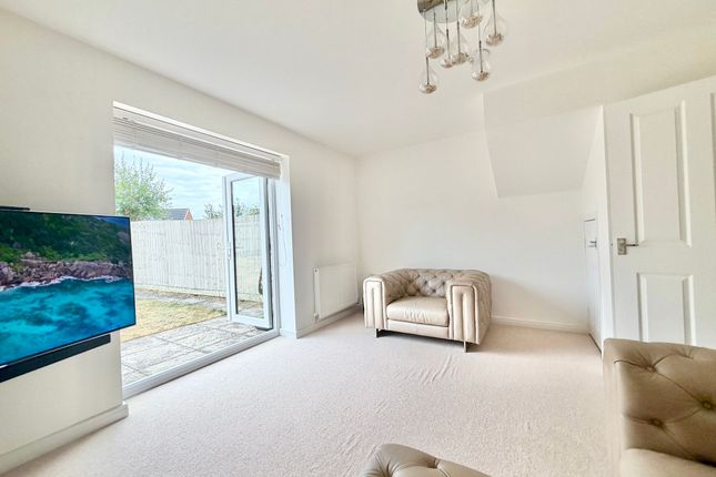 2 Cordelia Drive, Leicester photo 3