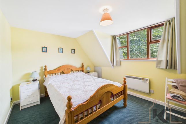 Flat 1 & 2, Flat 1 & 2 Seaview, Berstane Road, Kirkwall photo 4