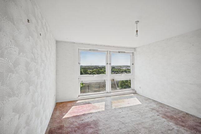 43 Ivanhoe Road, Cumbernauld photo 3