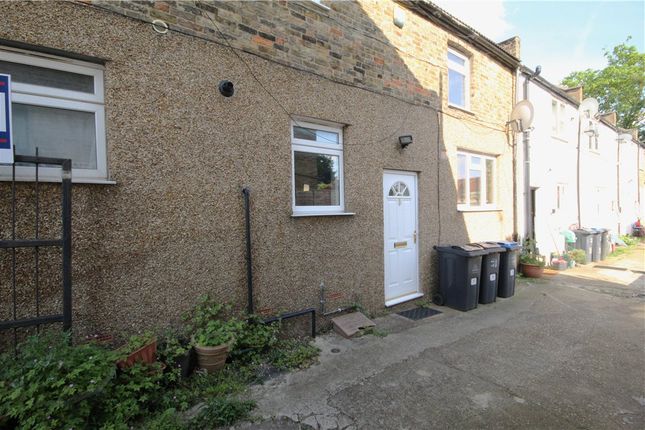 Thumbnail Terraced house to rent in Pembroke Road, London