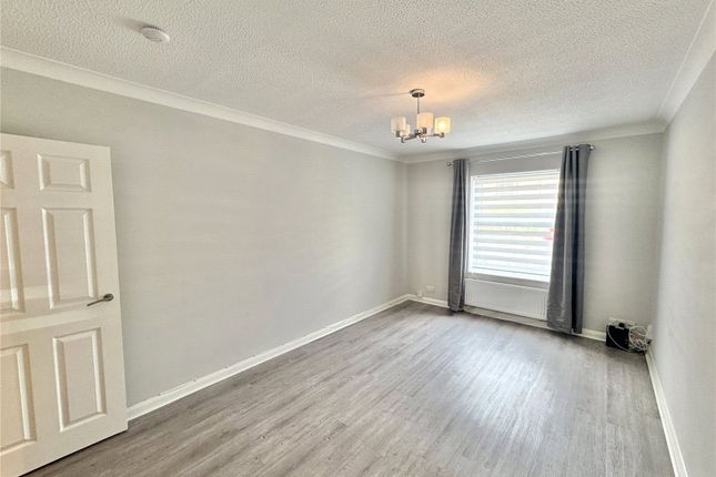 Flat 2, 36, Park Street, Hertfordshire photo 3