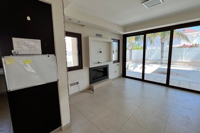 Villa for sale in Ergates, Nicosia, Cyprus