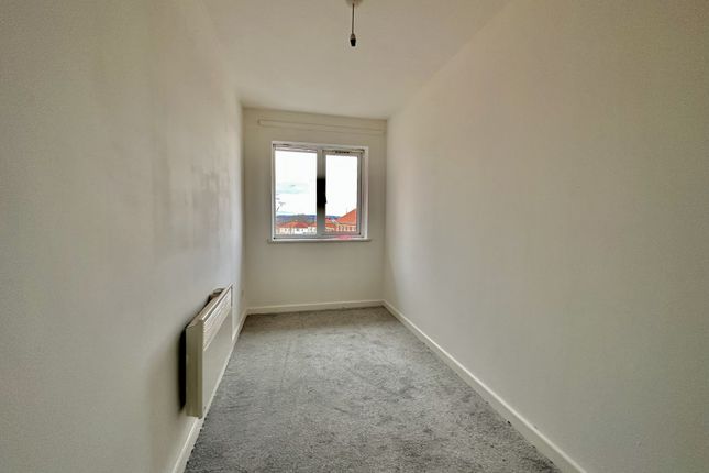 Flat to rent in Knollbeck Lane, Brampton, Barnsley