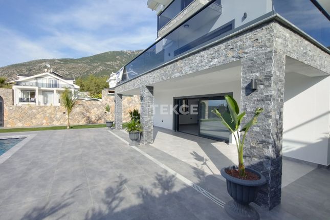 Detached house for sale in Ölüdeniz, Fethiye, Muğla, Türkiye