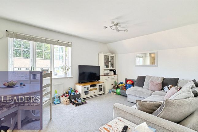 28, Hogarth Court, Halstead photo 4