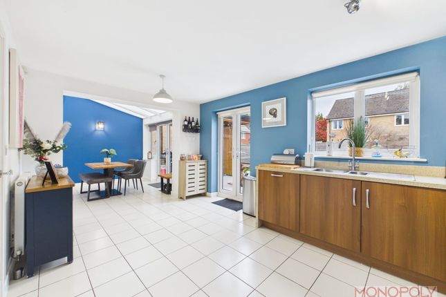6 Pentre Court, Wrexham photo 4