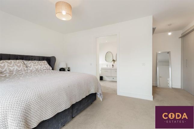 12, Findlay Drive, Glasgow photo 4