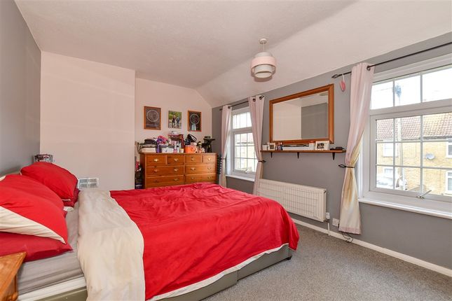 Milner Crescent Aylesham, Canterbury photo 4