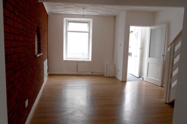 3 Henry Street, Holyhead photo 3