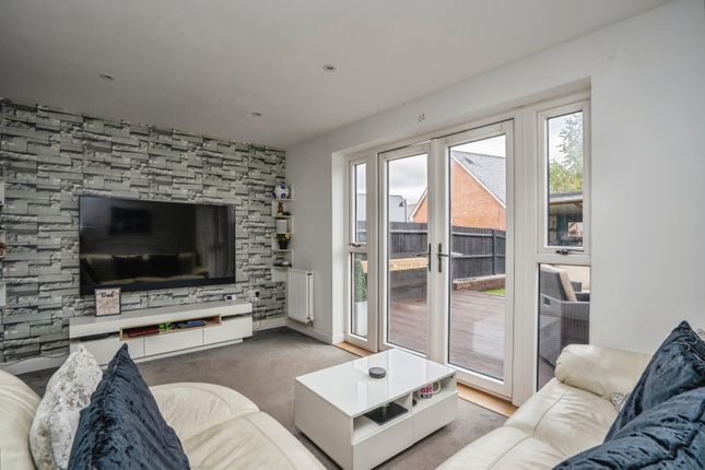 35, Bazeley Road, Hampshire photo 4