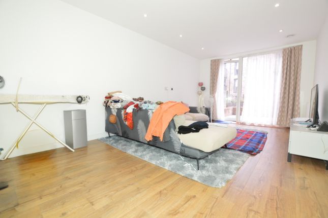 22, Mahindra Way, London photo 5