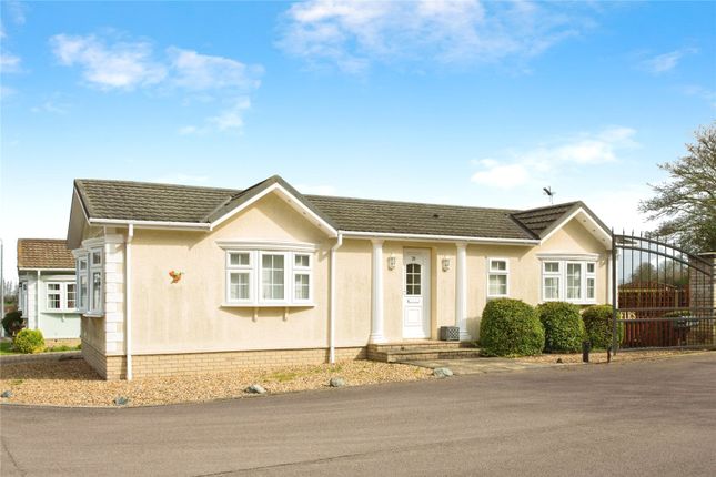 Mobile/park home for sale in The Firs, Fulbourn Old Drift, Cambridge, Cambridgeshire