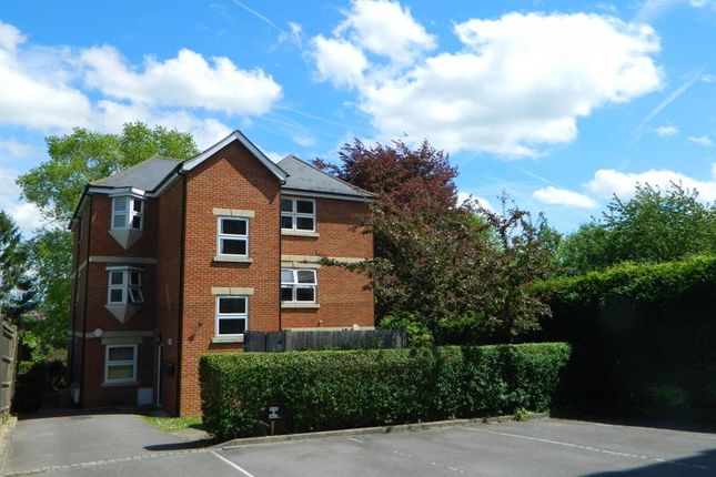Thumbnail Flat to rent in Regal Point, London Road, Maidstone, Kent