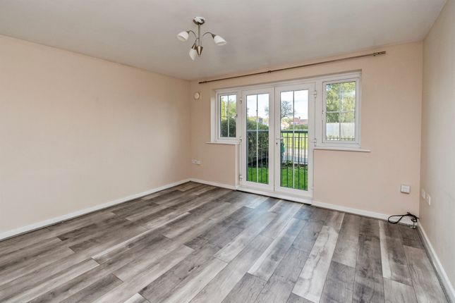 Squires Grove, Willenhall photo 4