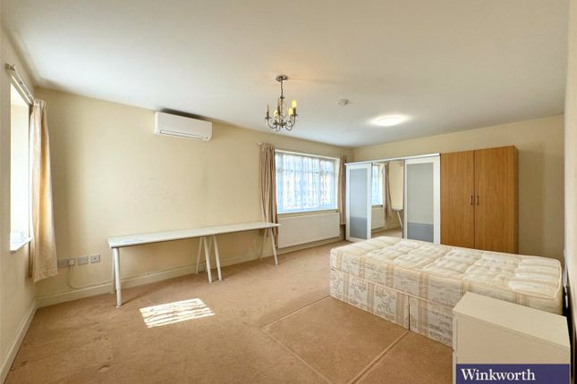 Detached house to rent in Northwick Avenue, Harrow
