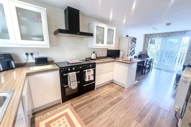 5, Turnberry Way, Cramlington photo 3