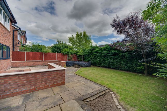 6 Henshall Drive, Sandbach photo 4