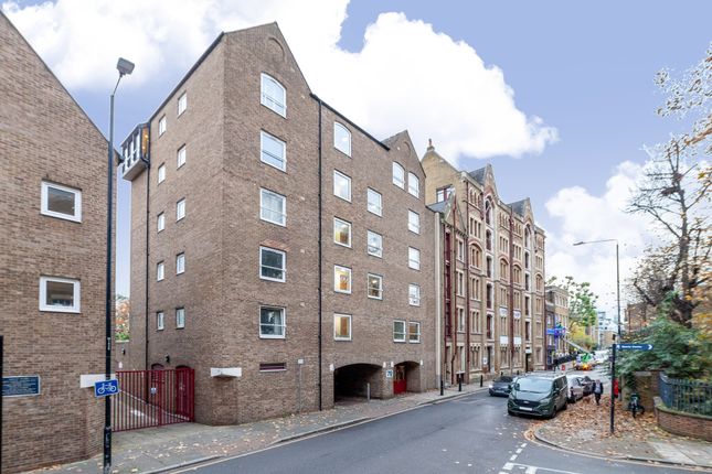 Wapping High Street, London photo 5