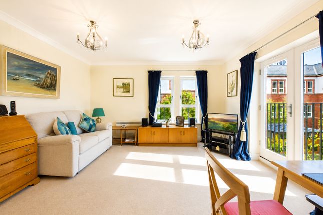 Apartment 32, 32, Boughton Hall, Cheshire photo 4