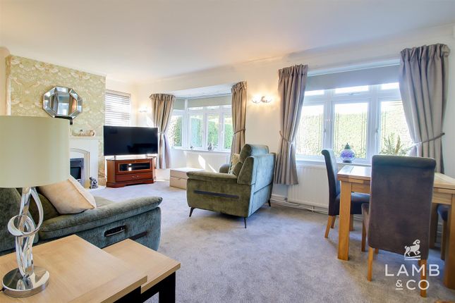 32, Park Way, Clacton-On-Sea photo 2