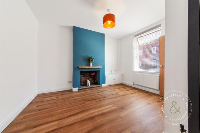 3, Gwennyth Street, Cardiff photo 4