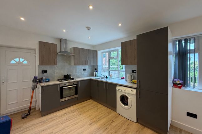 22, Jasper Road, London photo 2
