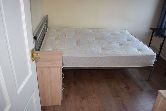 Thumbnail Shared accommodation to rent in Oakley Square, London