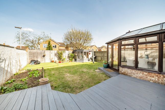 21, Arkwright Drive, Berkshire photo 4