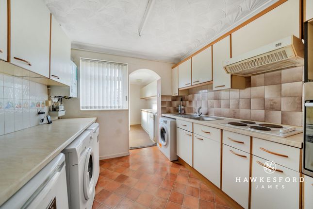 42 Peregrine Drive, Sittingbourne photo 2