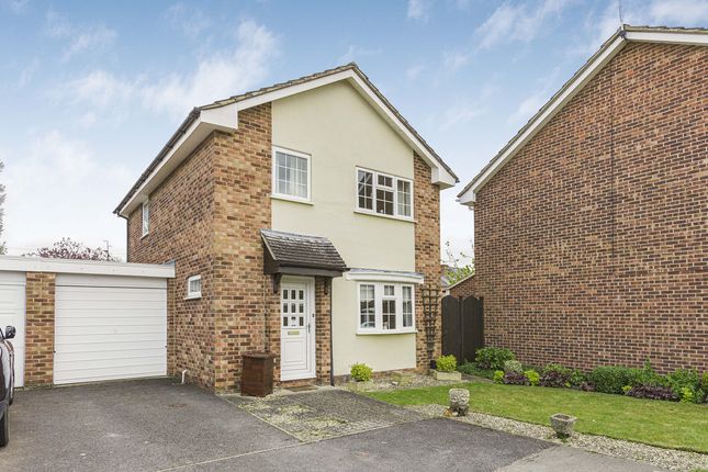 Thumbnail Detached house for sale in Hawthorn Close, Wallingford