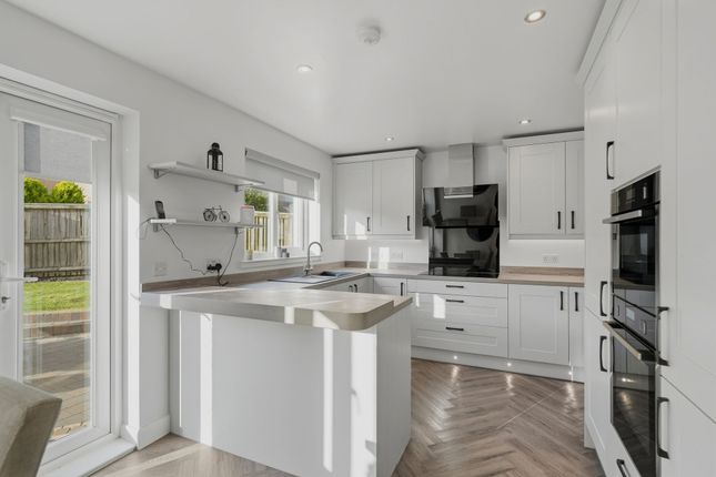2 Crichton's Way, Armadale photo 2