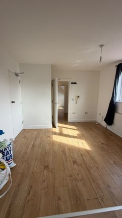 Flat 3, 258a Green Lane, Ilford photo 5