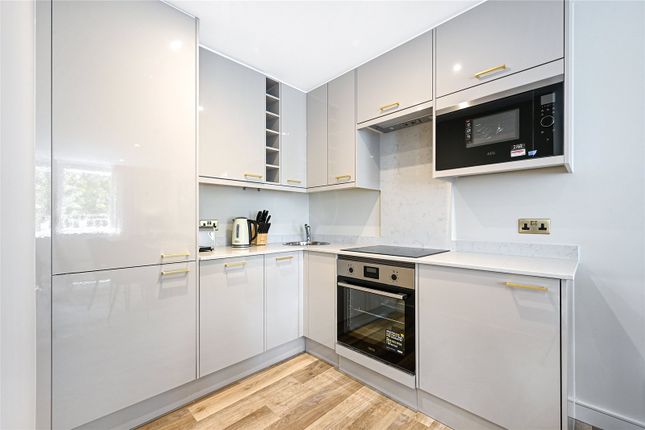 Flat 502, 180, Brompton Road, London photo 2