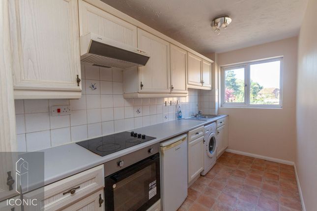 65, Freeland Close, Norwich photo 2